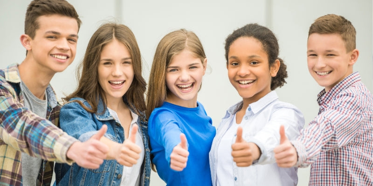 Devocionales Adolecentes / Devotionals For Teenagers