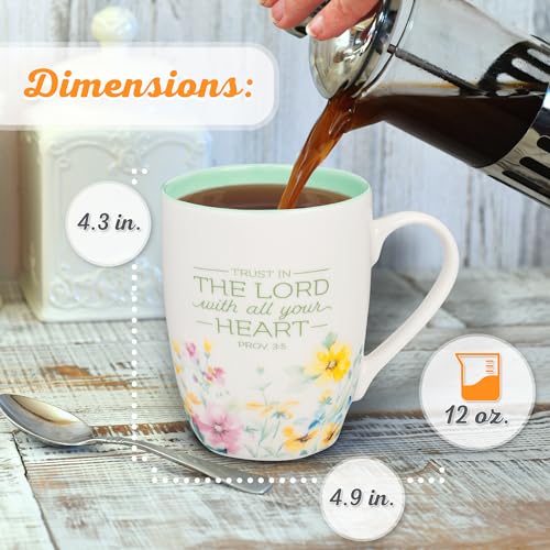 ▶ Taza inspiradora de cerámica para las escrituras de café y té para mujer: verso bíblico de confianza en el Señor, apto para microondas y lavaplatos, sin plomo, multicolor floral,