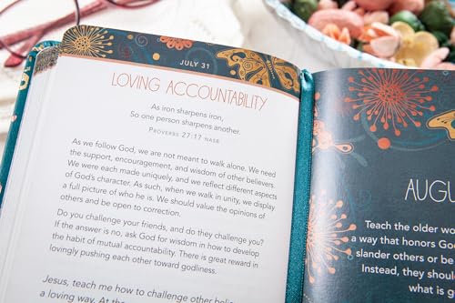 A Little God Time for Grandmas: 365 Daily Devotions