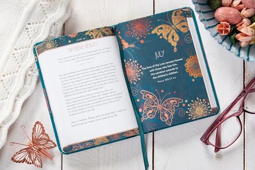 A Little God Time for Grandmas: 365 Daily Devotions