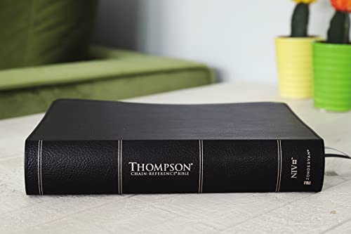 NIV, Thompson Chain-Reference Bible, Handy Size, European Bonded Leather, Black, Thumb Indexed, Red Letter, Comfort Print