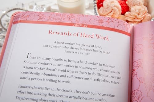 Daily Wisdom for Women: A 365-Day Devotional