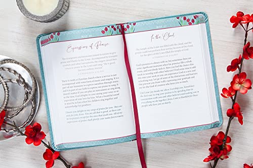 In Jesus' Name for Women: 365 Daily Devotions
