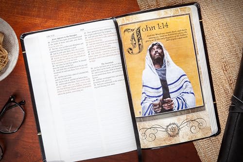 The Illuminated Messiah Bible: 66 Portraits of Jesus (Kjv)