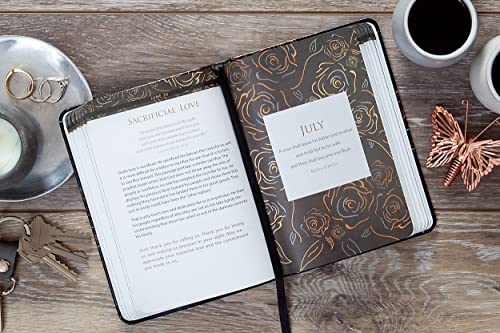 Love Always: 365 Daily Devotions for Couples