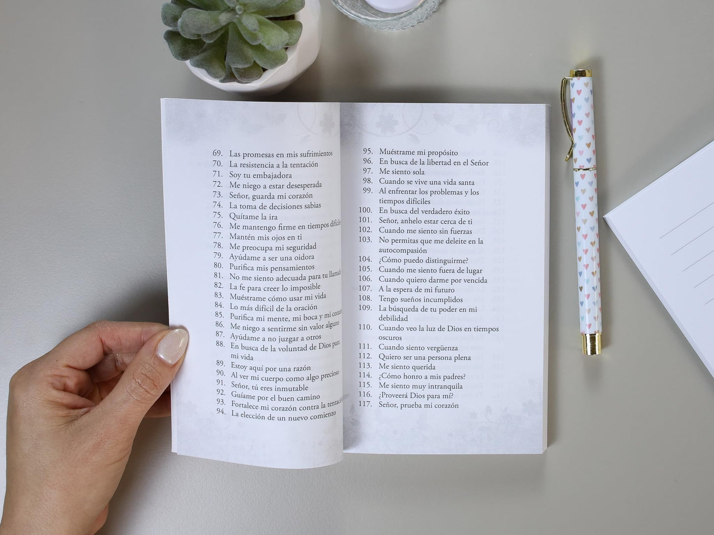 LIBRO DE LAS ORACIONES PARA LAS JOVENES