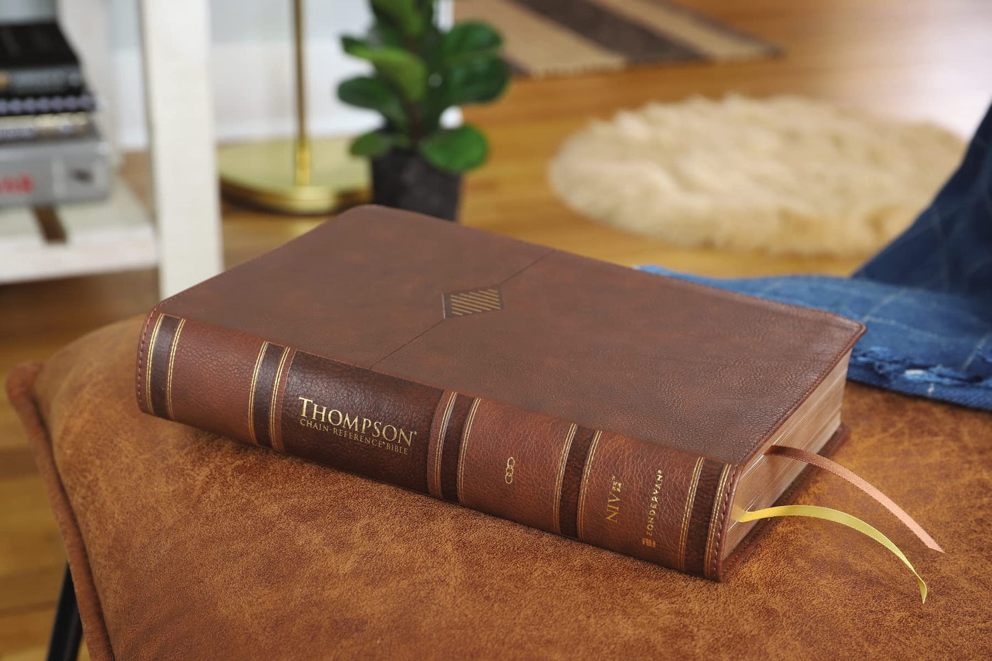 NIV, Thompson Chain-Reference Bible, Leathersoft, Brown, Red Letter, Thumb Indexed, Comfort Print