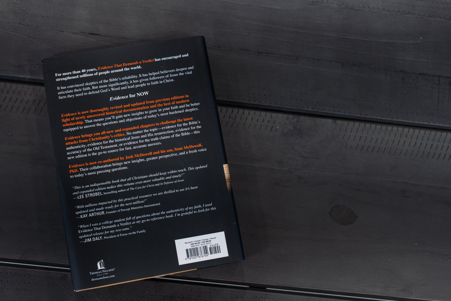 Evidence That Demands a Verdict: Life-Changing Truth for a Skeptical World