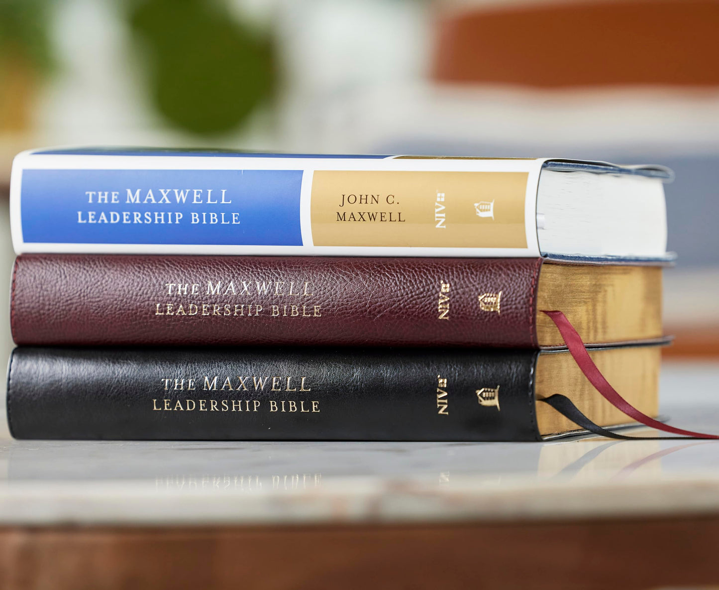 NIV, Maxwell Leadership Bible, 3rd Edition, Premium Bonded Leather, Burgundy, Comfort Print: Holy Bible, New International Version