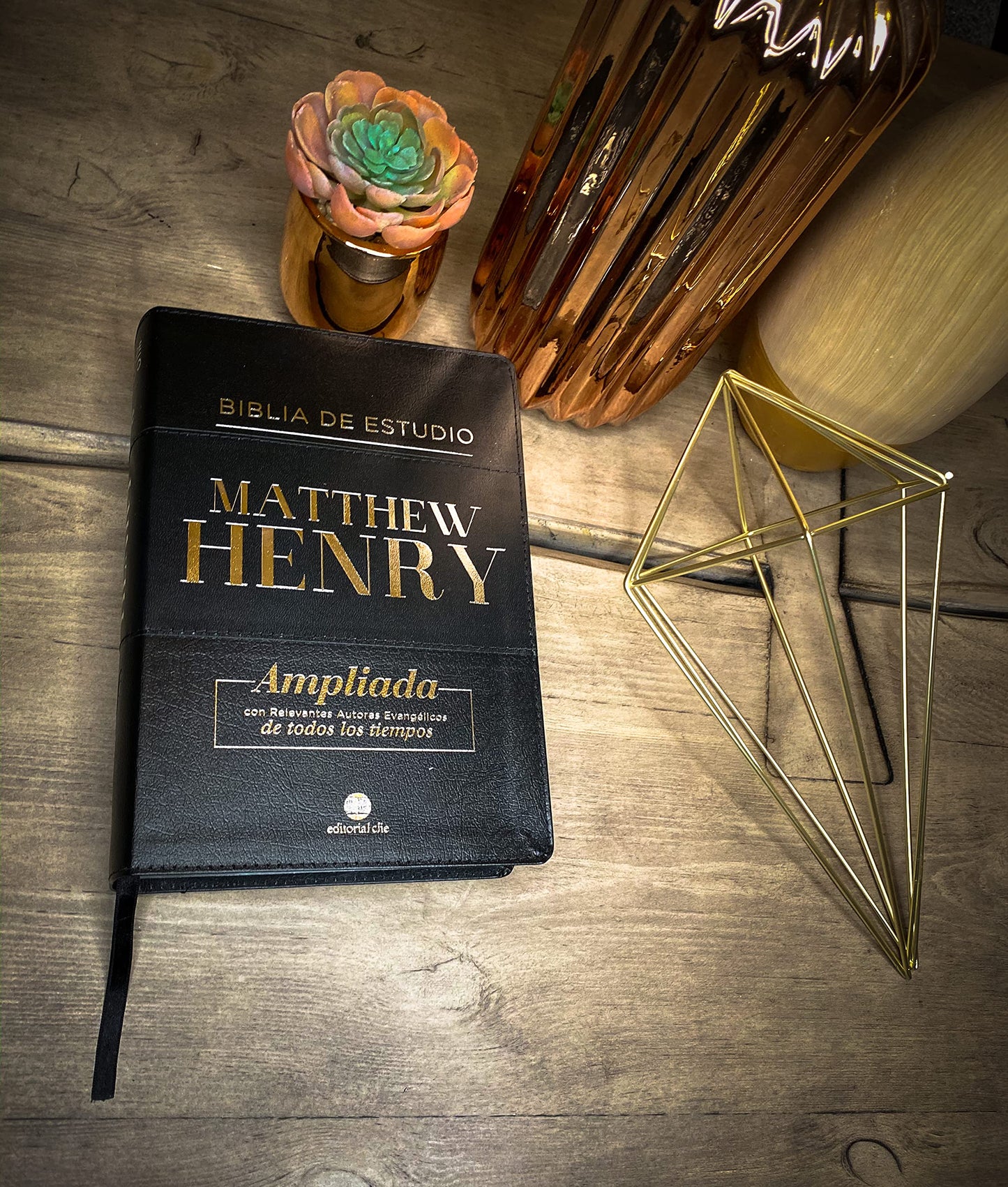 Rvr Biblia de Estudio Matthew Henry, Piel Fabricada