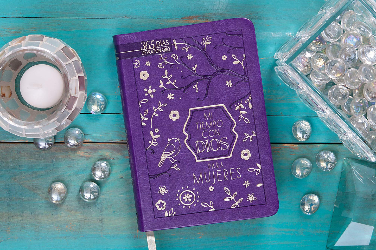 Mi Tiempo Con Dios Para Mujeres: 365 Días Devocionario