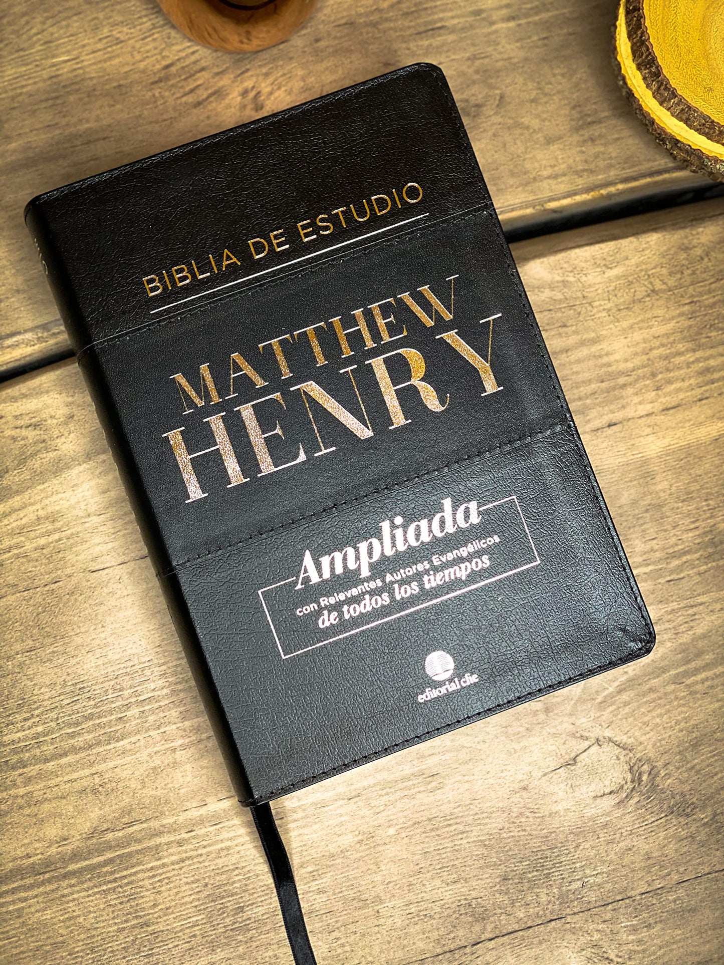 Rvr Biblia de Estudio Matthew Henry, Piel Fabricada